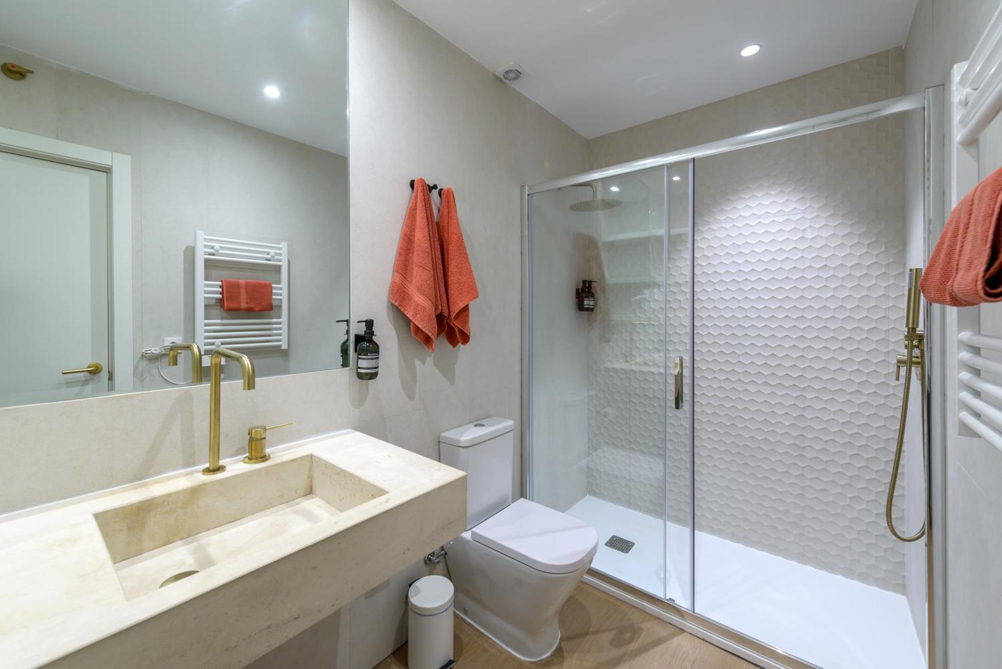 Gran Via New 2Br 1Bth Elevator Lejlighed Madrid Eksteriør billede
