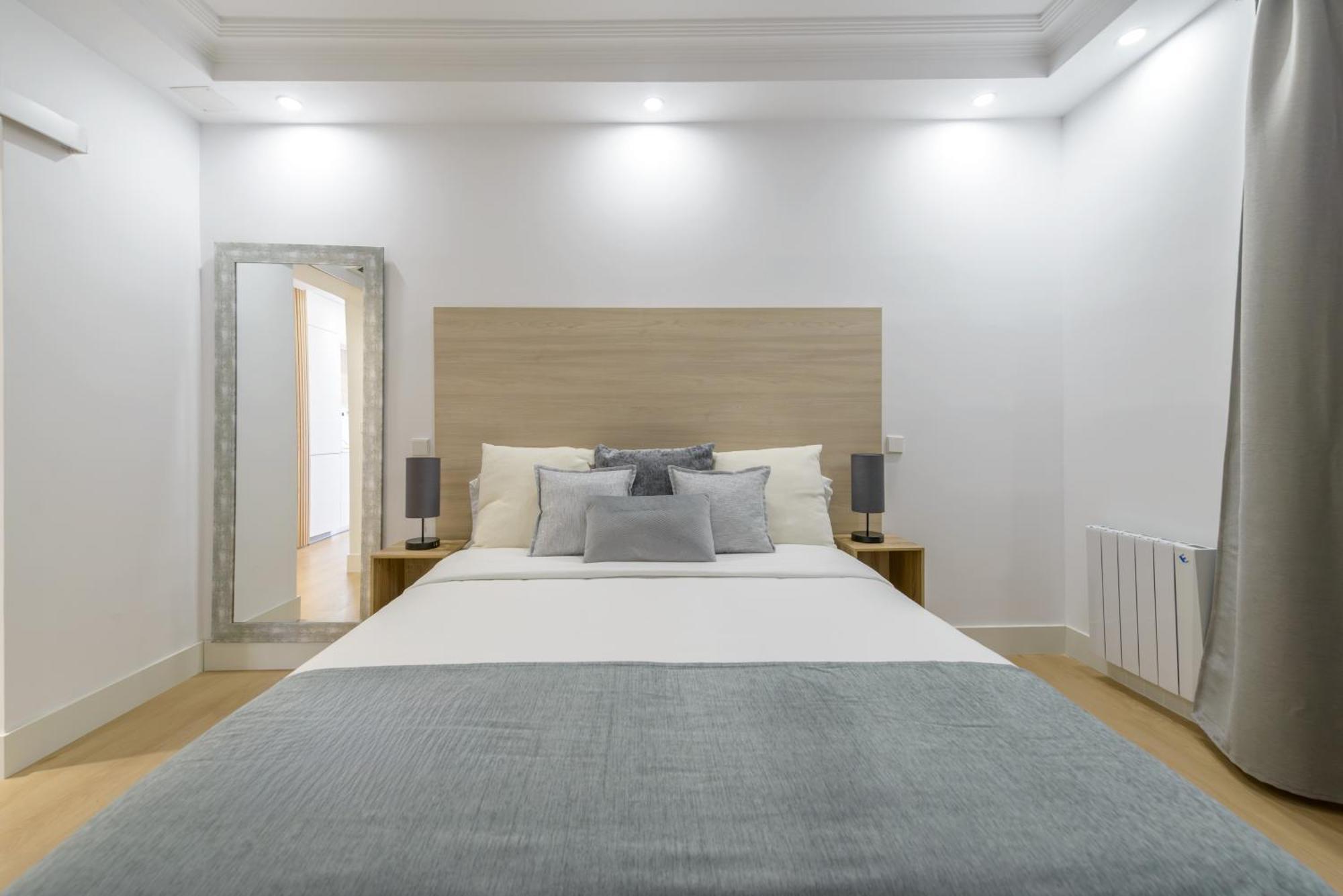 Gran Via New 2Br 1Bth Elevator Lejlighed Madrid Eksteriør billede