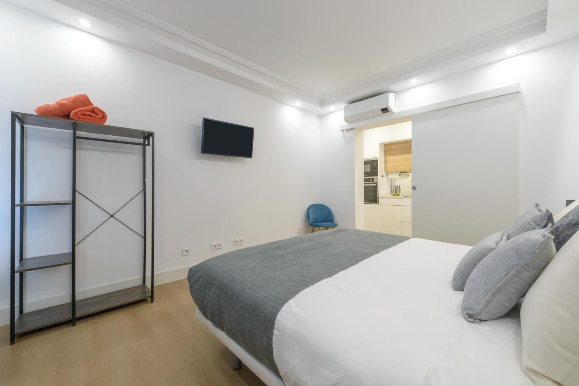 Gran Via New 2Br 1Bth Elevator Lejlighed Madrid Eksteriør billede